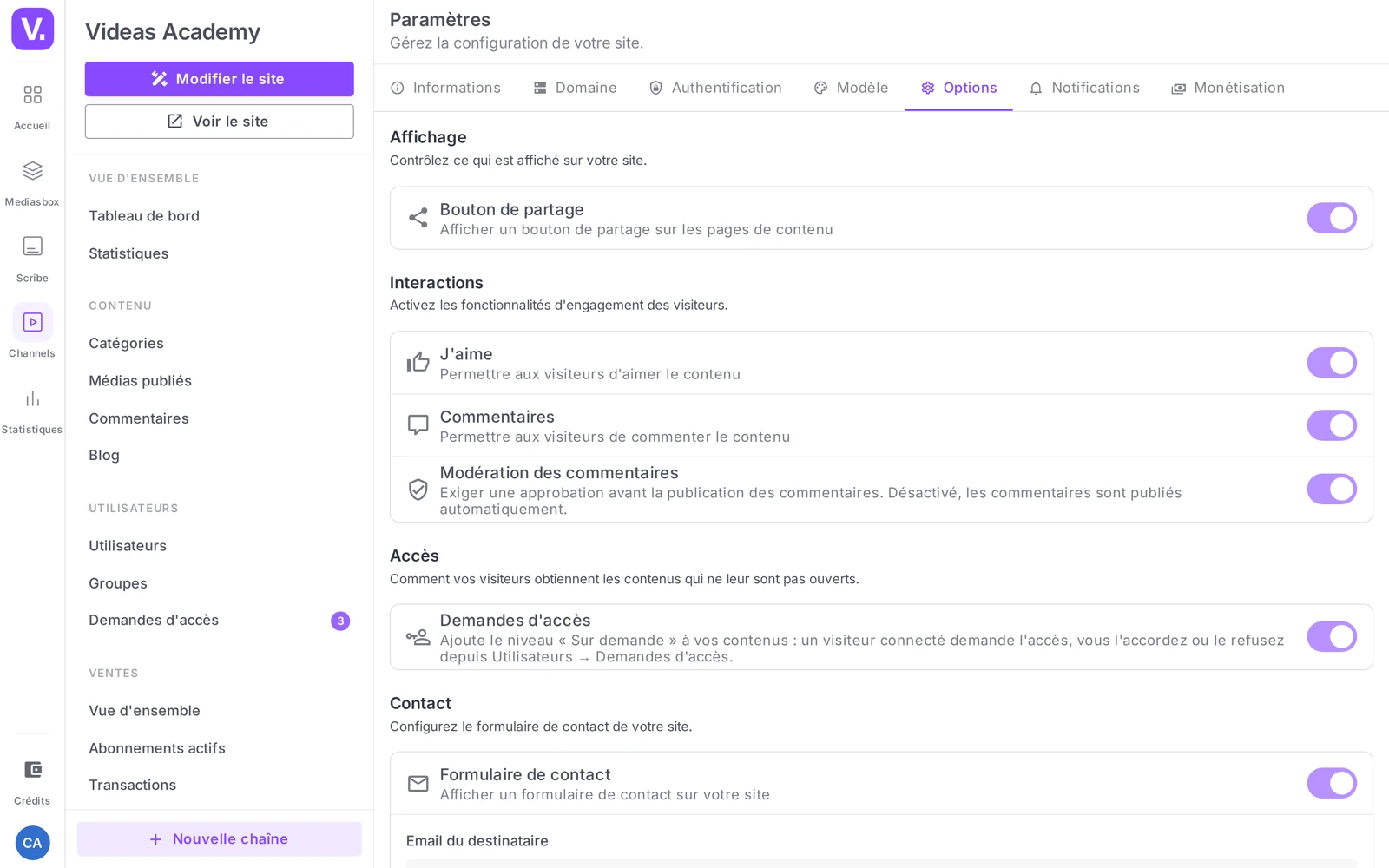 Paramètres → Options → Interactions (toggle Commentaires + toggle Modération des commentaires)