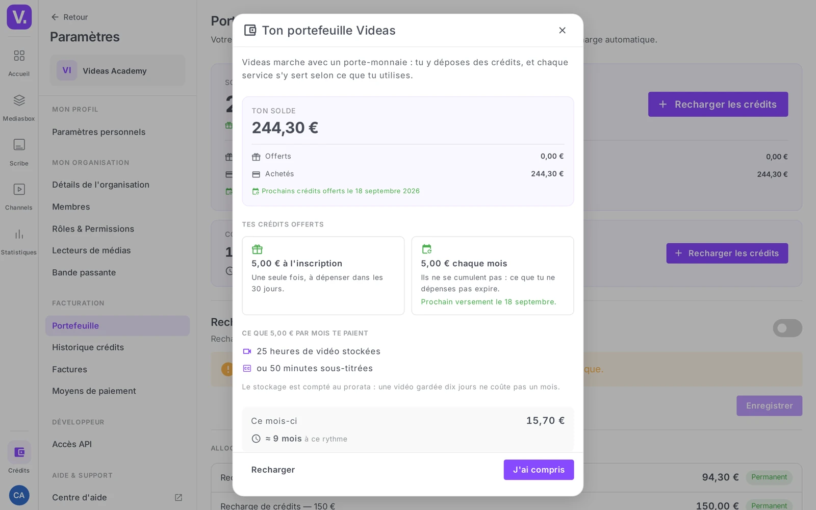la page Portefeuille avec la carte de solde, le bouton Recharger les crédits et la recharge automatique